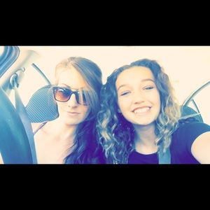 Meet your Posher, Crystal